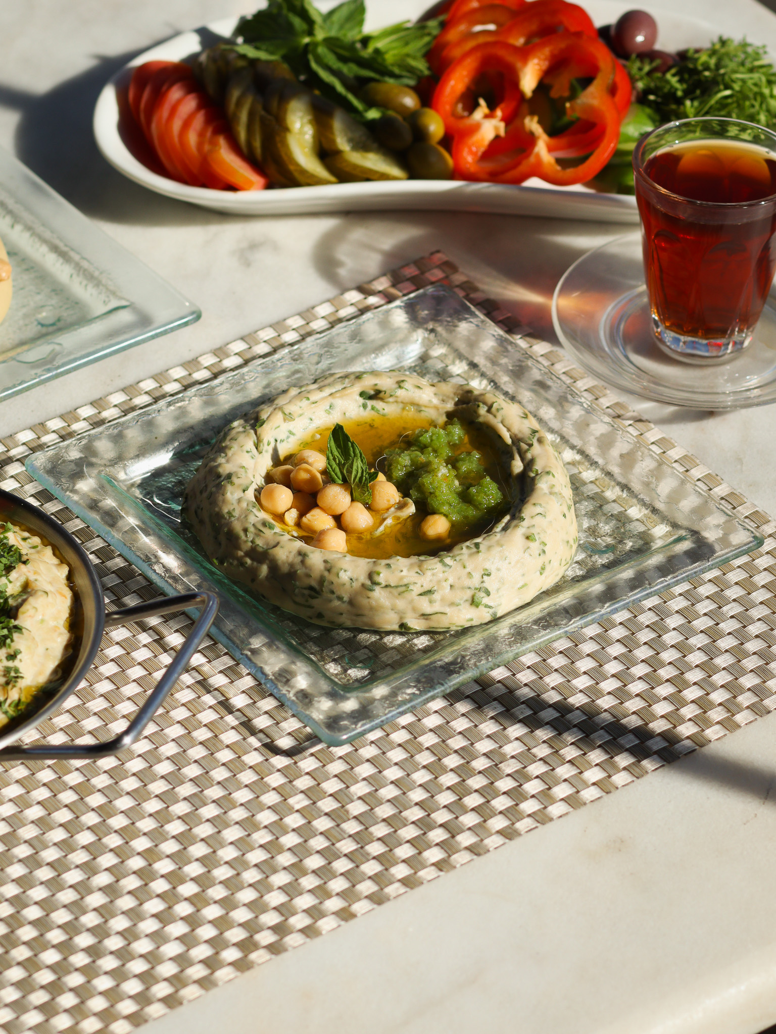 BEIRUTI HUMMUS